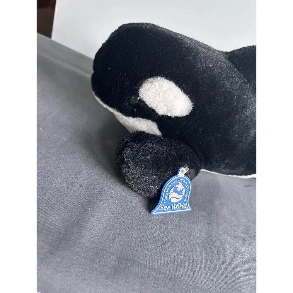 Vintage 1980s Sea World Parks Shamu Orca Killer Whale Souvenir Plush Tag Attach